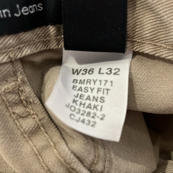 Two Calvin Klein jeans excellent condition easy fit Khaki - Picture 4 of 5